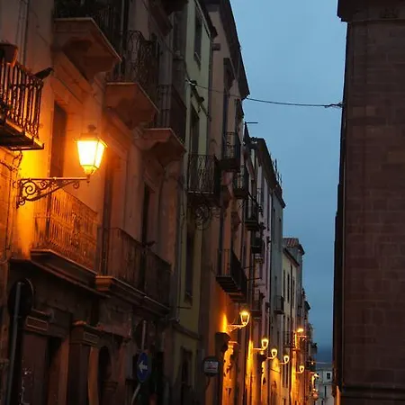 Sardinian Gallery Corso ボーザ