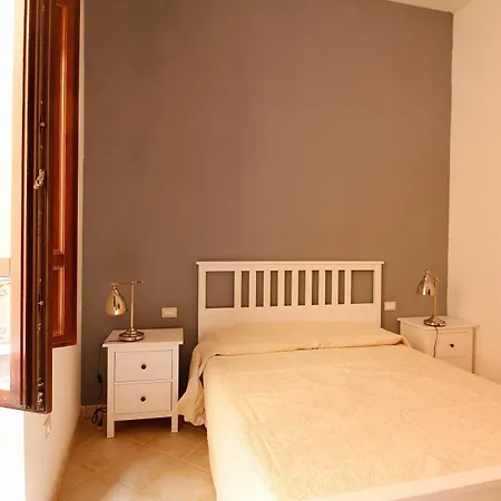 Sardinian Gallery Corso Apartment